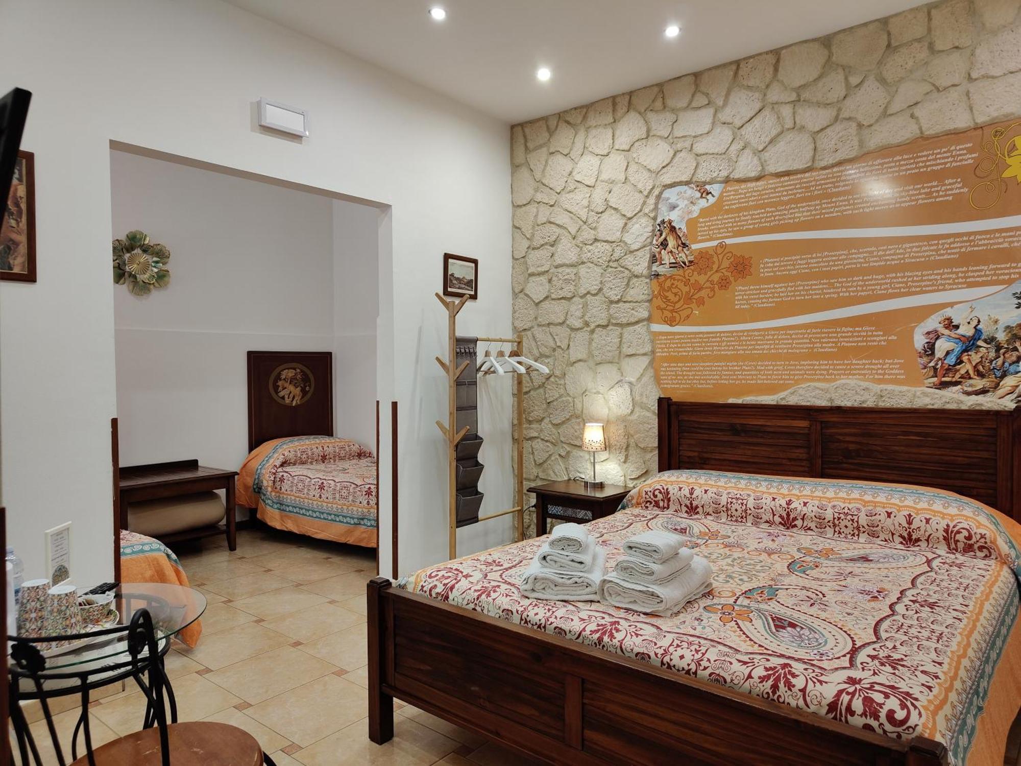 Proserpina Enna Extérieur photo